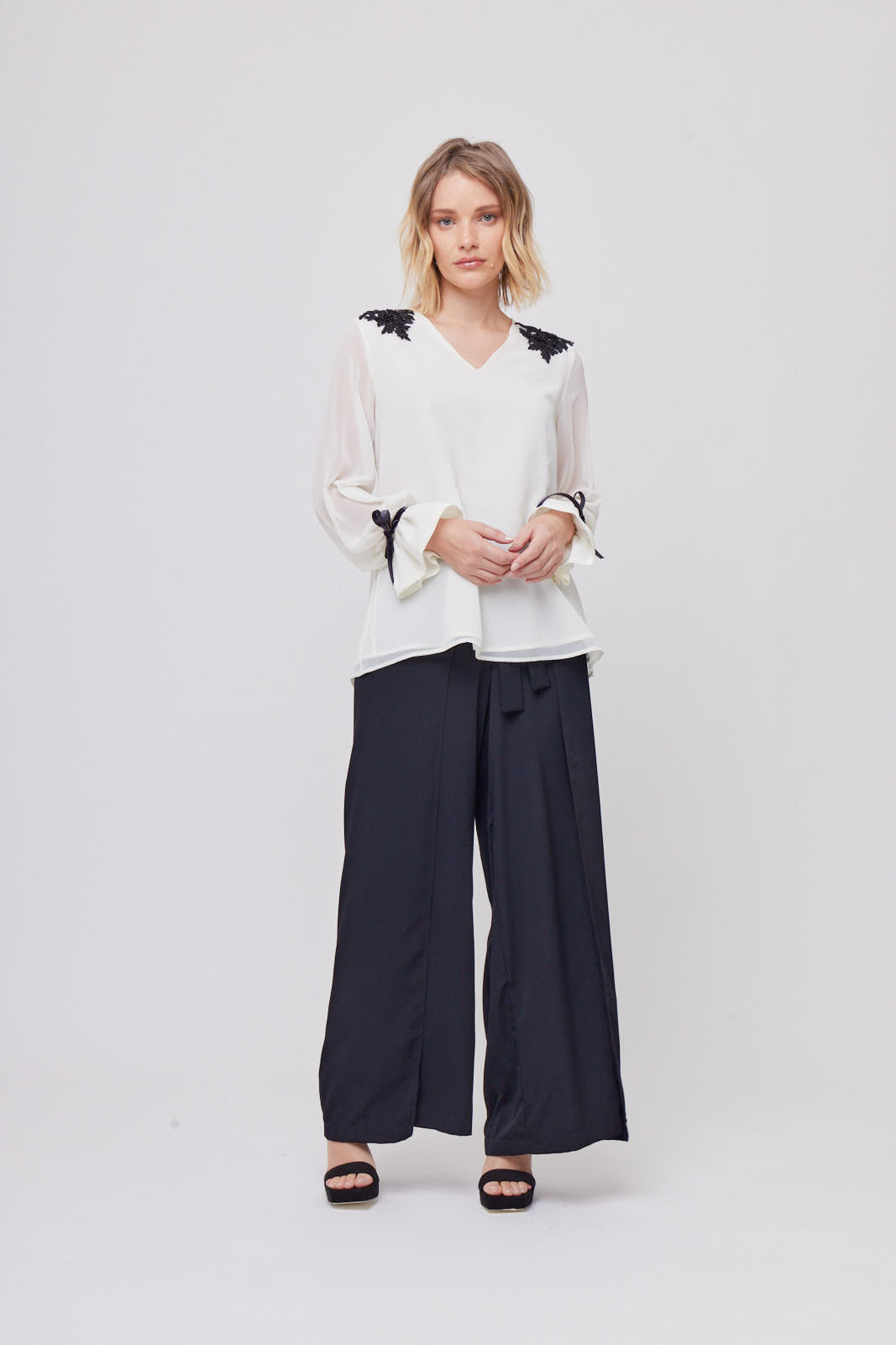 BLUSA BLANCA FORMAL MANGA LARGA MUJER POIRET