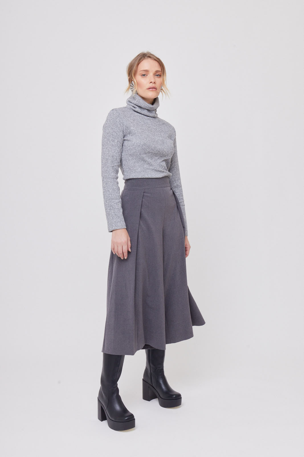 PANTALÓN AMPLIO PARA MUJER