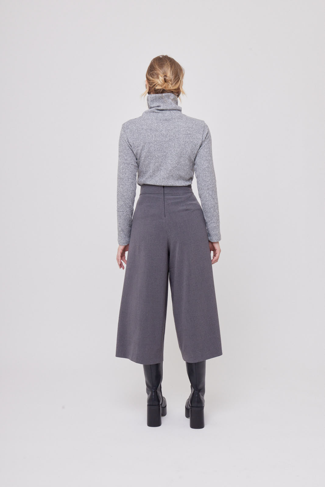 PANTALÓN AMPLIO PARA MUJER