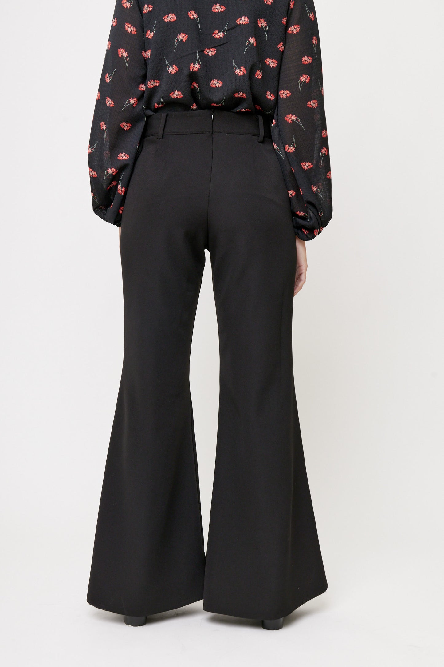 PANTALON FORMAL NEGRO ACAMPANADO PARA MUJER BUNNY