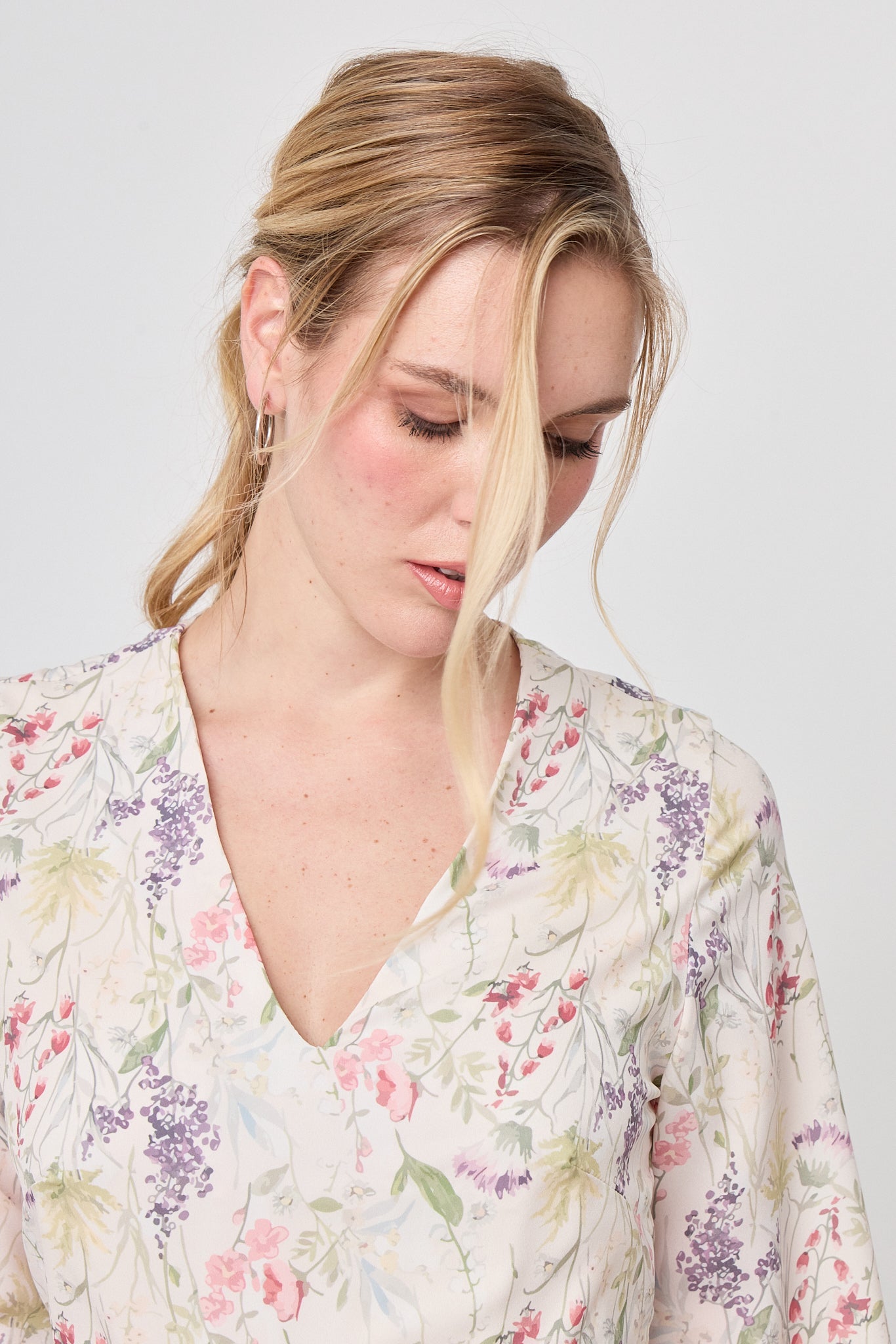 VESTIDO MUCHA FLORAL