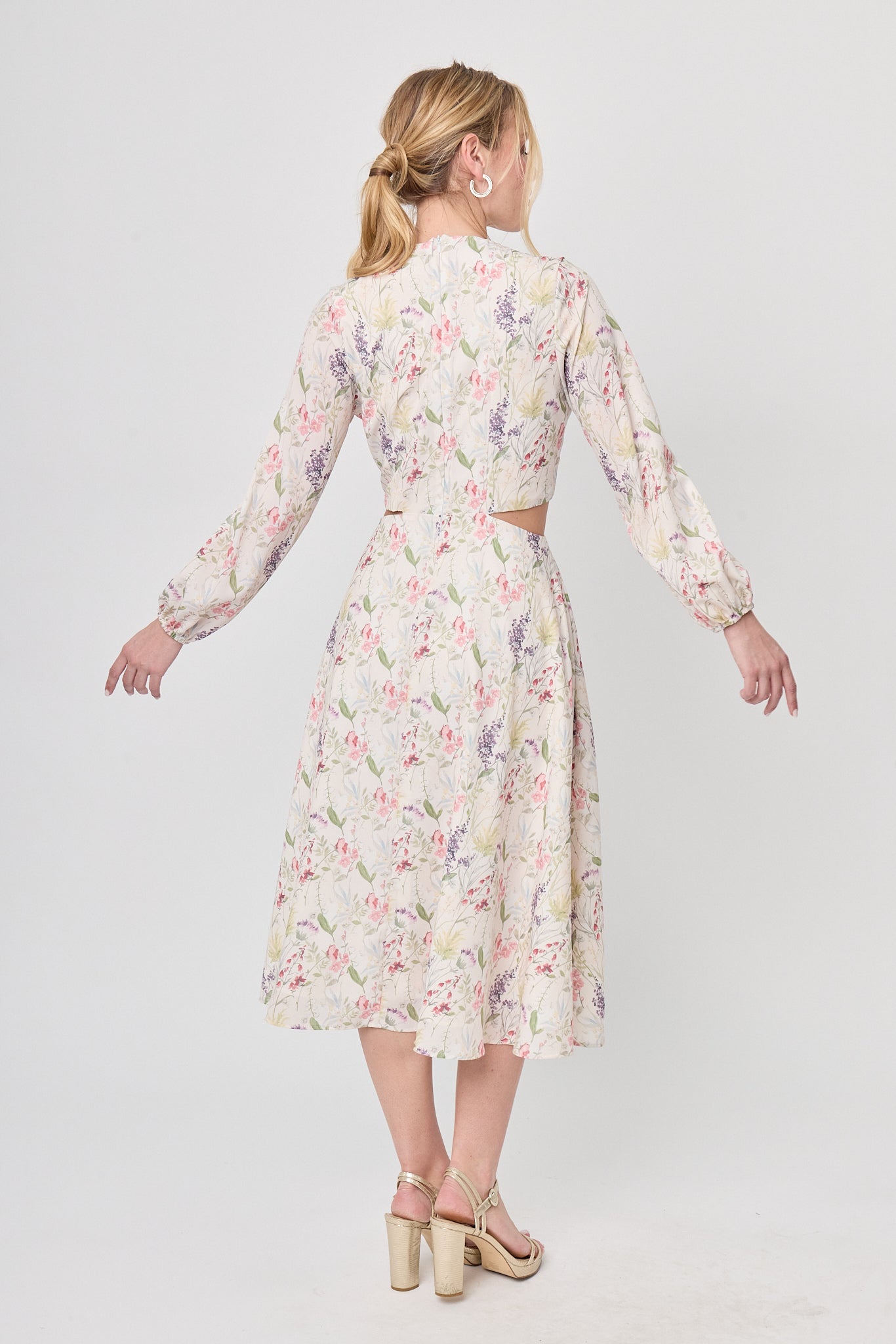 VESTIDO MUCHA FLORAL
