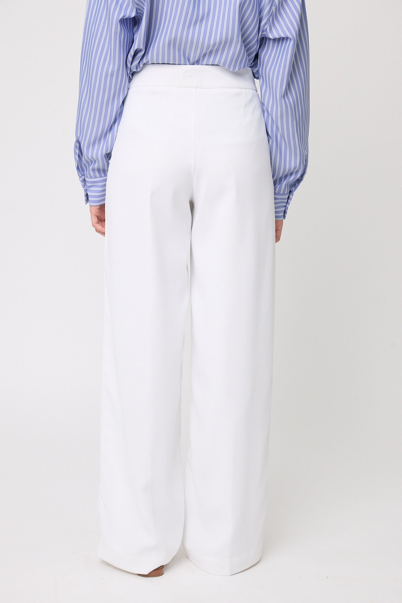 PANTALÓN DE MUJER PIERNA RECTA TRASER