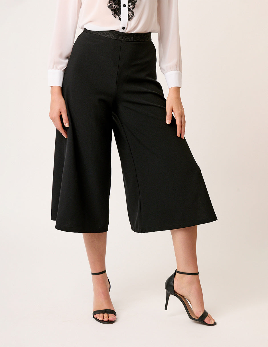 FALDA PANTALÓN STRETCH AMPLIA LARGO MIDI CON ABERTURAS LATERALES Y DETALLES EN ENCAJE MONTIJO