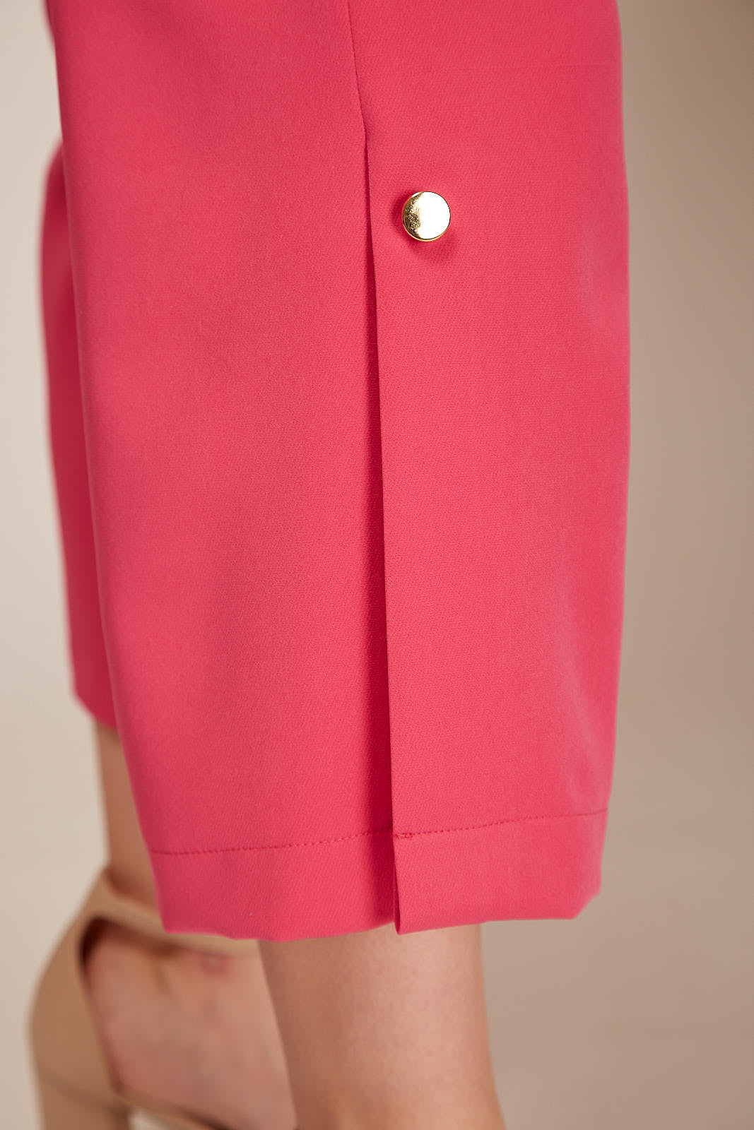 PANTALÓN CAPRI ROSA PARA MUJER MODELO ALEBRIJE