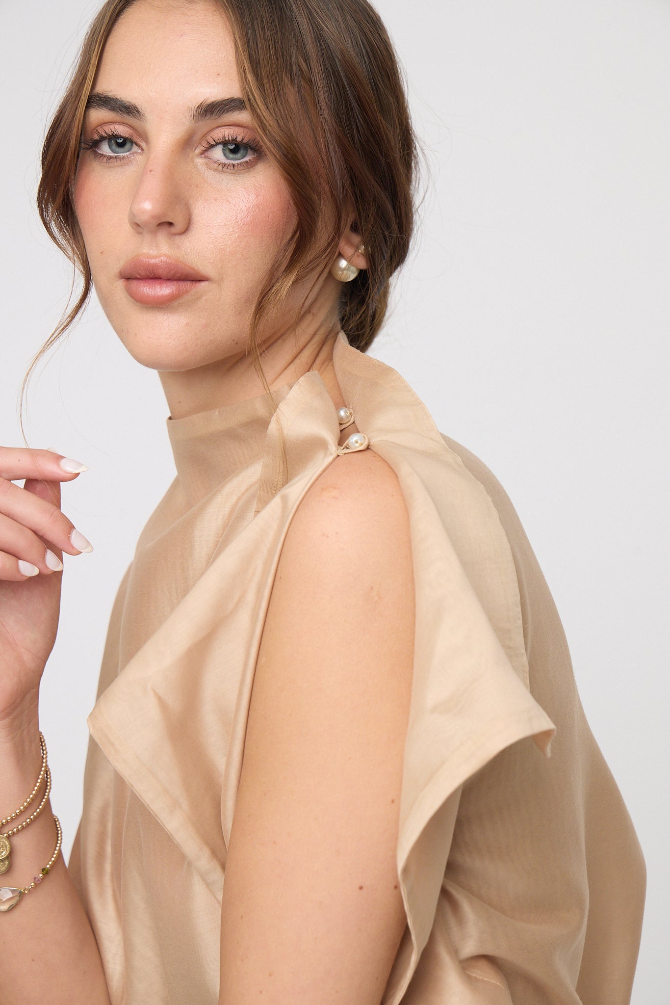 BLUSA ELEGANTE BEIGE