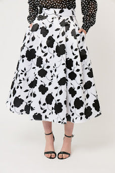 FALDA AMPLIA CON TABLONES LARGO MIDI