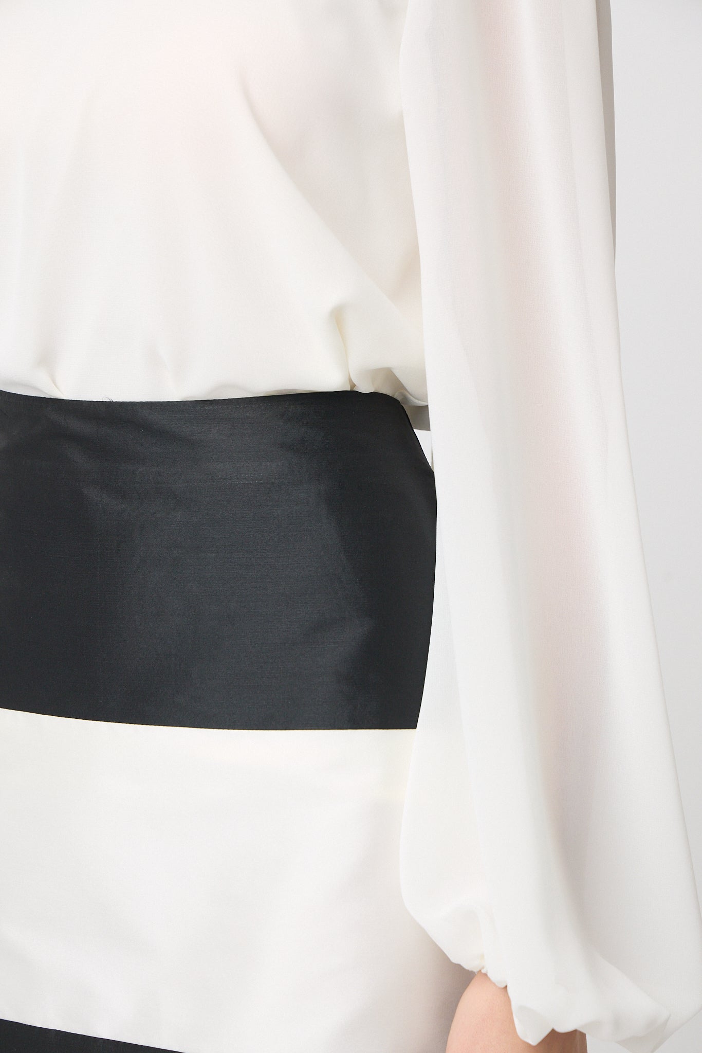 FALDA BICOLOR NEGRO CON IVORY