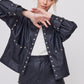 CHAQUETA NEGRA DE VINIPIEL CASUAL PARA MUJER MARÉ