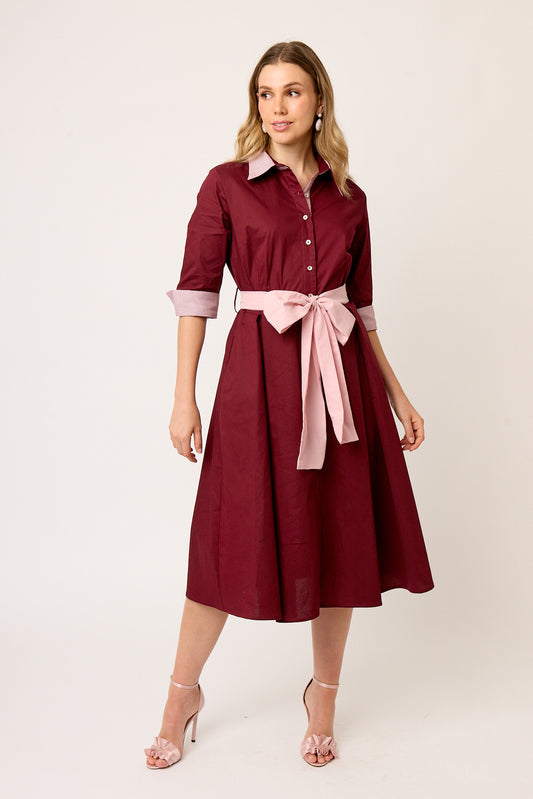 VESTIDO CASUAL CAMISERO DE ALGODÓN CON FALDA TABLEADA Y CINTURÓN SORBONA