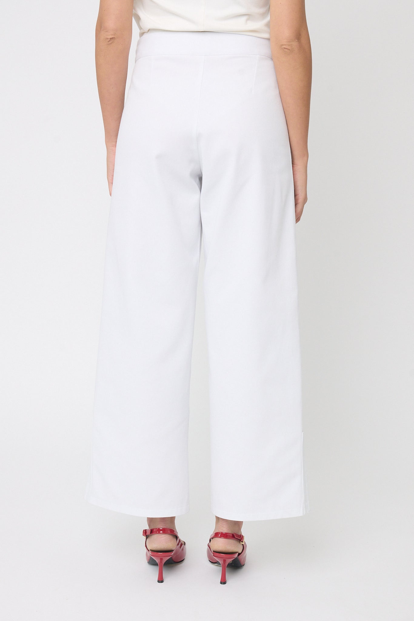 PANTALÓN DE MUJER CAPRI