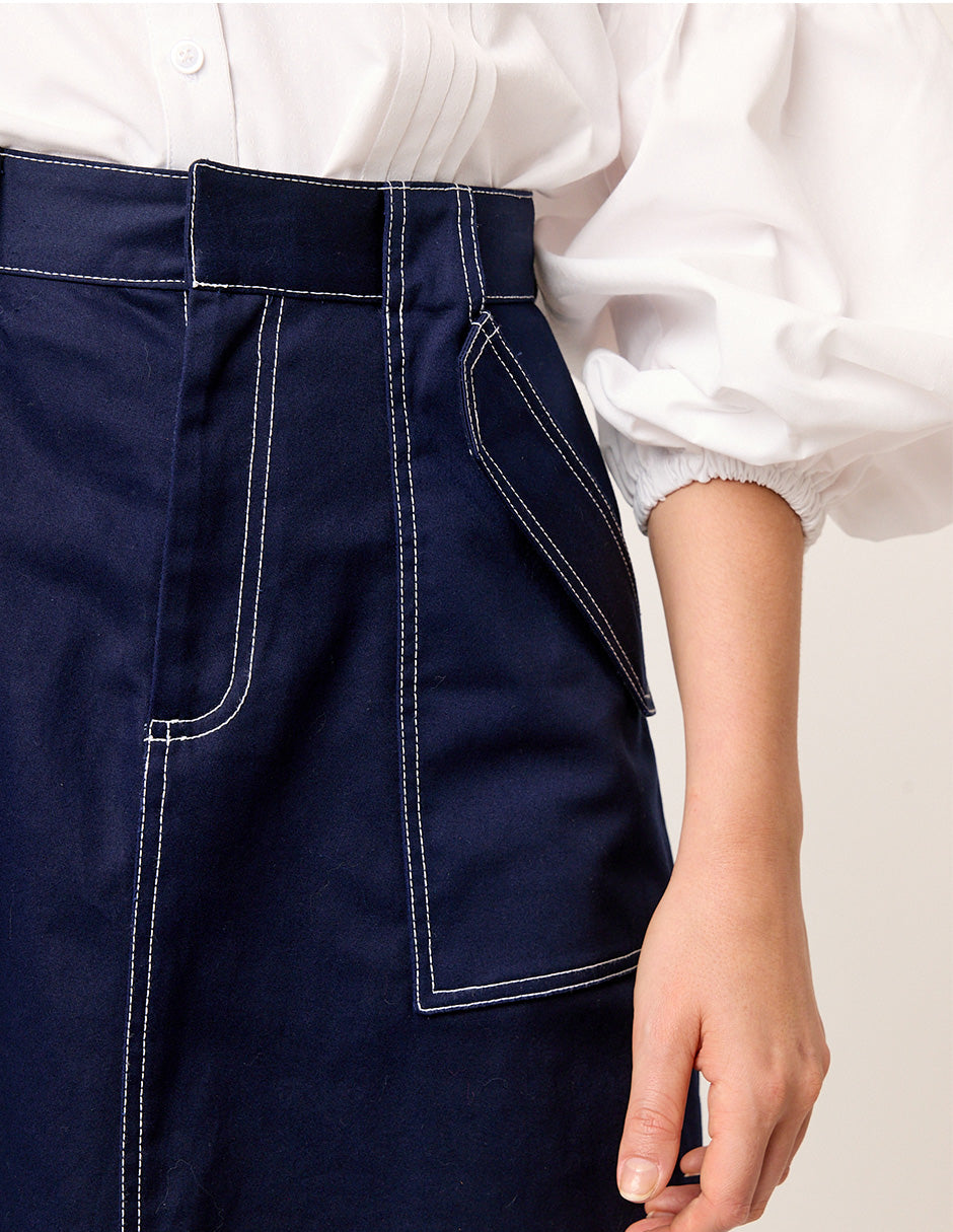 FALDA CASUAL DE GABARDINA AZUL MARINO CON BOLSILLOS Y ABERTURA AL FRENTE VIZIR