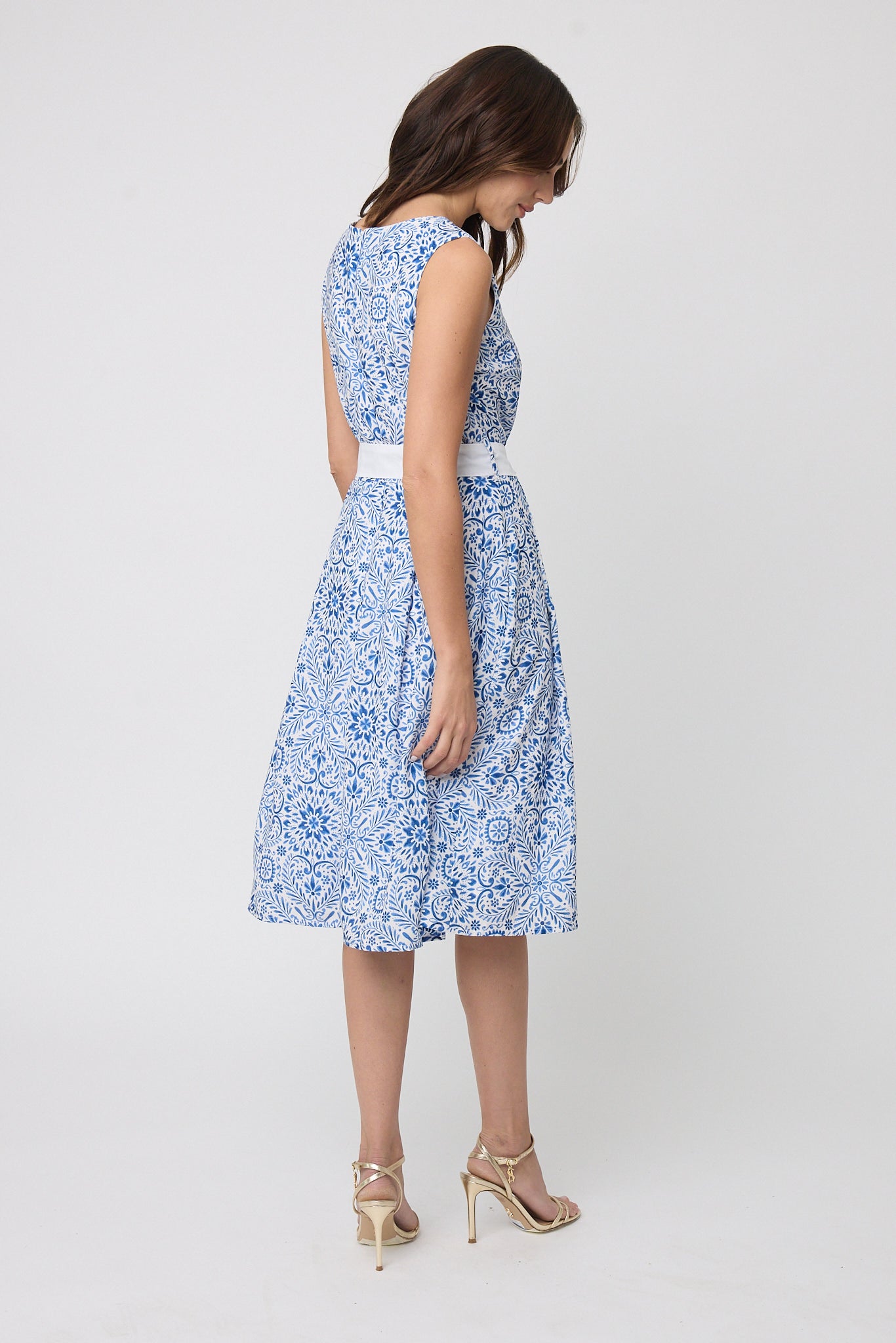 VESTIDO FORMAL ESTAMPAFO ESPALDA